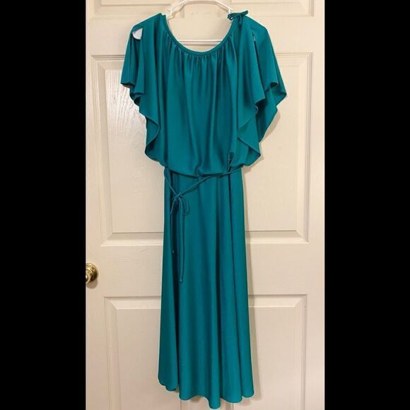 Vintage Green Angel Sleeve 70s Dress - Picture 1 of 8